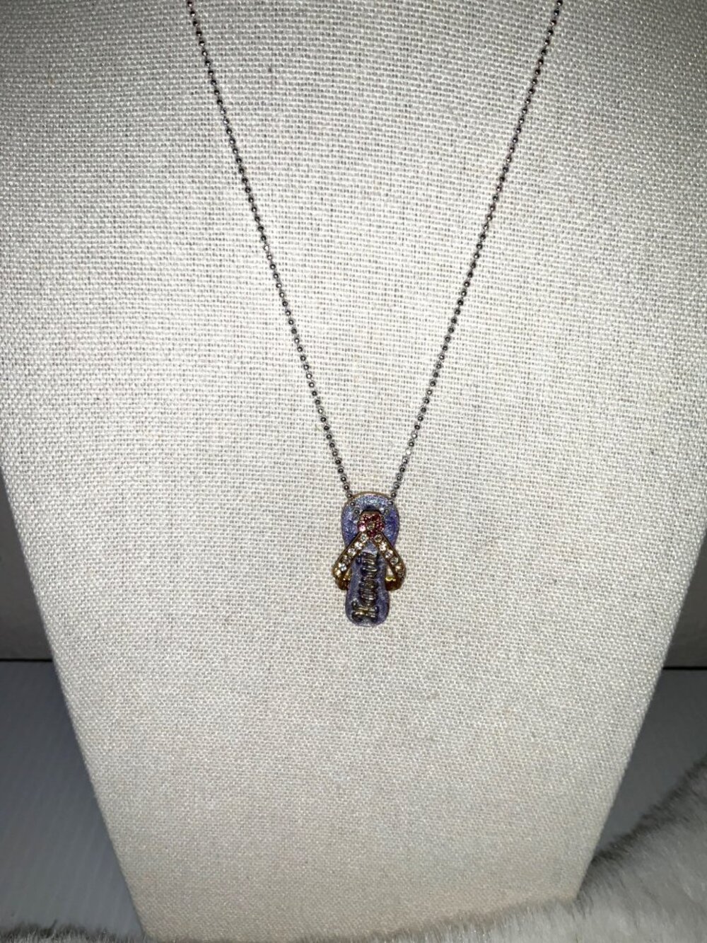 Hawaii Crystal Rhinestone Flip Flop Necklace in Purple
